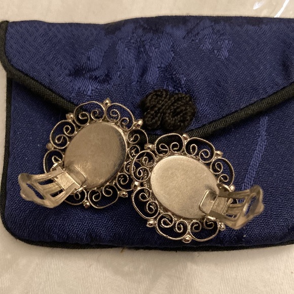 Vintage CLIP-On FLORAL MOSAIC & Silver Filagree EARRINGS- Excellent condition - Picture 2 of 2